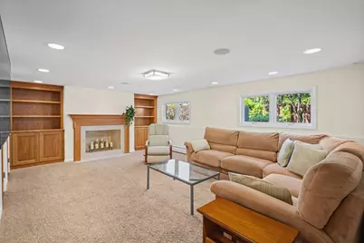 1016 Longmeadow Drive, Glenview, IL 60025 - Photo 11