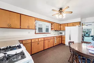 510 Price Ave, Calumet City, IL 60409 - Photo 9