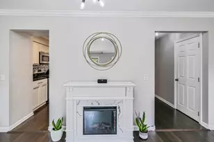 1336 Fairfax Ln, Buffalo Grove, IL 60089 - Photo 7