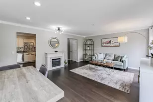 1336 Fairfax Ln, Buffalo Grove, IL 60089 - Photo 5