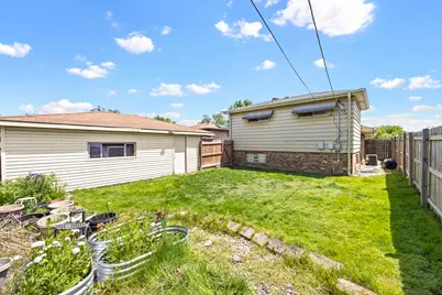 16466 Terry Lane, Oak Forest, IL 60452 - Photo 21