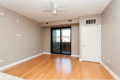 451 W Huron Street #703, Chicago, IL 60654 - Photo 9