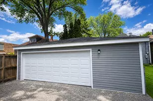 9021 Grant Ave, Brookfield, IL 60513 - Photo 11
