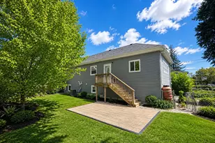 9021 Grant Ave, Brookfield, IL 60513 - Photo 7