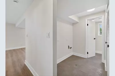 408 Desmond Drive, Schaumburg, IL 60193 - Photo 21