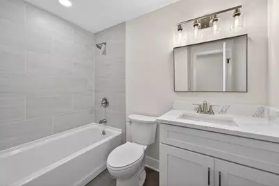 408 Desmond Drive, Schaumburg, IL 60193 - Photo 17
