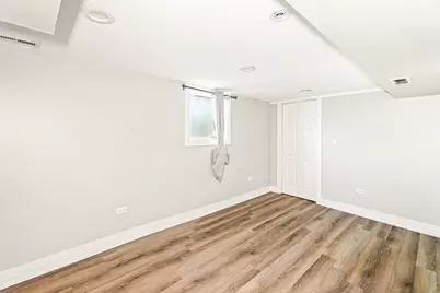 5421 W 30th Place, Cicero, IL 60804 - Photo 11