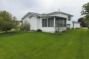 752 Rosanne St, Lockport, IL 60441 - Photo 3