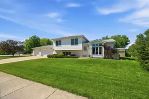 752 Rosanne St, Lockport, IL 60441 - Photo 5