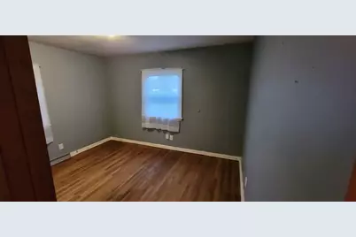 1312 Pershing Avenue, Davenport, IA 52803 - Photo 5