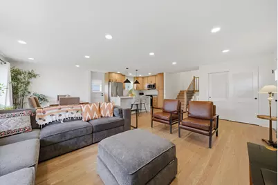 9536 Tripp Avenue, Skokie, IL 60076 - Photo 5