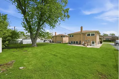 9536 Tripp Avenue, Skokie, IL 60076 - Photo 37