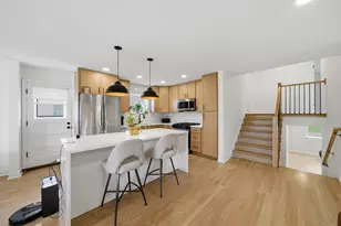 9536 Tripp Ave, Skokie, IL 60076 - Photo 15