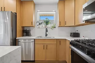 9536 Tripp Ave, Skokie, IL 60076 - Photo 7