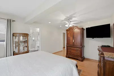 3955 W Greenleaf Avenue, Lincolnwood, IL 60712 - Photo 15