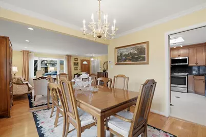 3955 W Greenleaf Avenue, Lincolnwood, IL 60712 - Photo 7