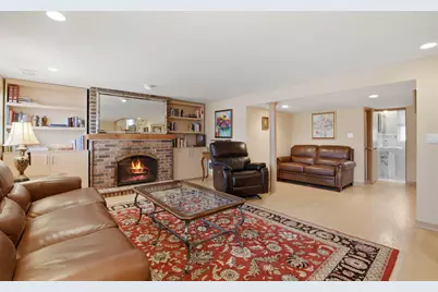 3955 W Greenleaf Avenue, Lincolnwood, IL 60712 - Photo 23
