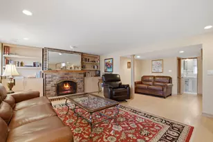 3955 W Greenleaf Ave, Lincolnwood, IL 60712 - Photo 23