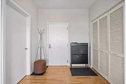 1155 W Roosevelt Road #506, Chicago, IL 60608 - Photo 3