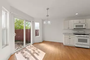2430 Caton Crest Ct, Crest Hill, IL 60403 - Photo 5