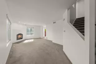 2430 Caton Crest Ct, Crest Hill, IL 60403 - Photo 3