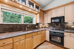 1719 Wildberry Dr, Glenview, IL 60025 - Photo 11