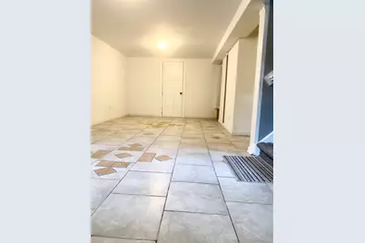 147 S Hill Street, Woodstock, IL 60098 - Photo 13