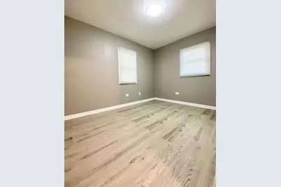 147 S Hill Street, Woodstock, IL 60098 - Photo 9