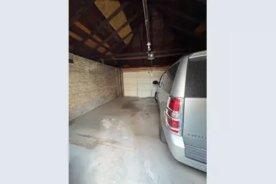 7811 S East End Avenue, Chicago, IL 60649 - Photo 41