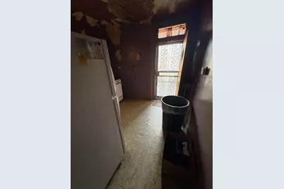 7811 S East End Avenue, Chicago, IL 60649 - Photo 7