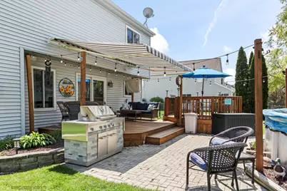 698 Fenwick Lane, South Elgin, IL 60177 - Photo 23