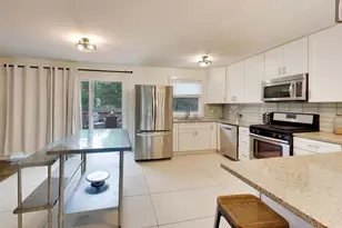 1410 N Scully Dr, McHenry, IL 60050 - Photo 11