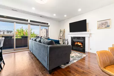 1425 W Grand Avenue #3E, Chicago, IL 60642 - Photo 7