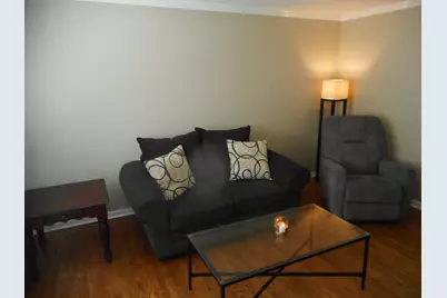 602 Bluff Court, Streamwood, IL 60107 - Photo 7