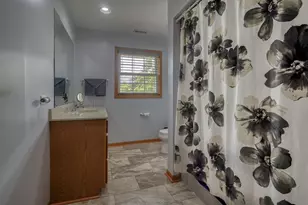 591 Sussex Ct, Elk Grove Village, IL 60007 - Photo 23
