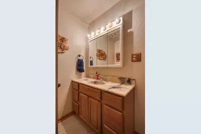 591 Sussex Court, Elk Grove Village, IL 60007 - Photo 19