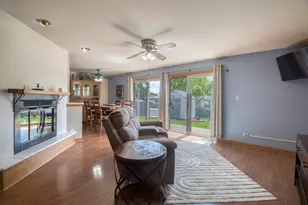 591 Sussex Ct, Elk Grove Village, IL 60007 - Photo 27