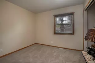 591 Sussex Ct, Elk Grove Village, IL 60007 - Photo 29