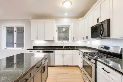 2031 W Augusta Boulevard #1, Chicago, IL 60622 - Photo 7