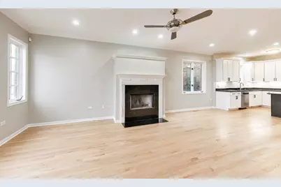 2031 W Augusta Boulevard #1, Chicago, IL 60622 - Photo 3