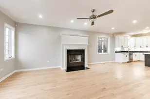 2031 W Augusta Blvd, Chicago, IL 60622 - Photo 3