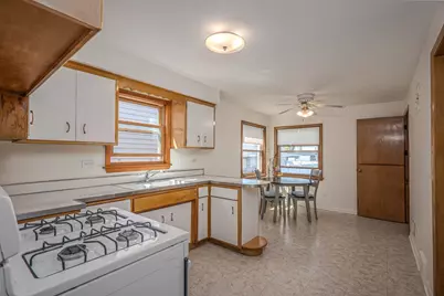 7706 Mobile Avenue, Burbank, IL 60459 - Photo 7