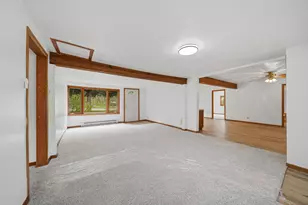 4924 N Wendorf Rd, Monroe Center, IL 61052 - Photo 9