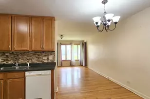 1462 Willow Ave, Des Plaines, IL 60016 - Photo 5
