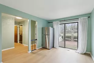 105 W Dover Dr, Mount Prospect, IL 60056 - Photo 9