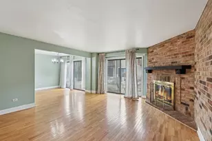 105 W Dover Dr, Mount Prospect, IL 60056 - Photo 5