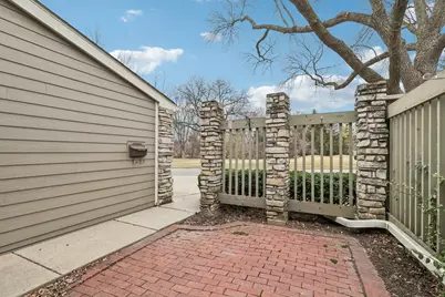 105 W Dover Drive, Mount Prospect, IL 60056 - Photo 37
