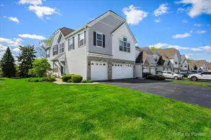 259 Arboretum Dr, Lombard, IL 60148 - Photo 3