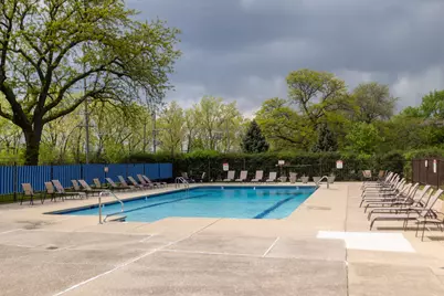 6833 N Kedzie Avenue #410, Chicago, IL 60645 - Photo 11