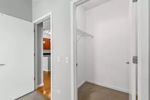974 W 35th Pl, Chicago, IL 60609 - Photo 25